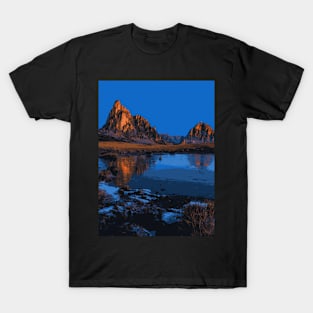 Cold Lagoon - Landscape T-Shirt